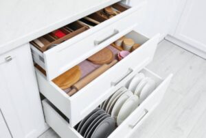 Read more about the article Genius Kitchen Organization Tips That Actually Work