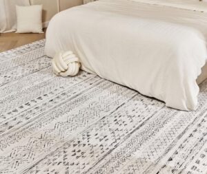 Read more about the article 22 Bedroom Area Rug Ideas That Instantly Transform Your Space